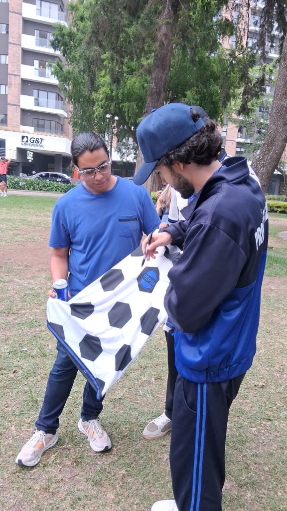Ricky Limón en Guatemala